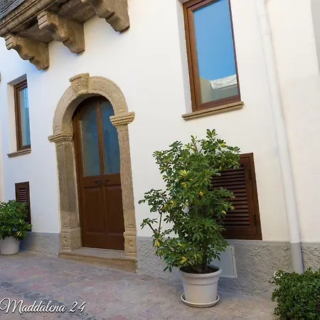 Maddalena 24 House Lägenhet *
